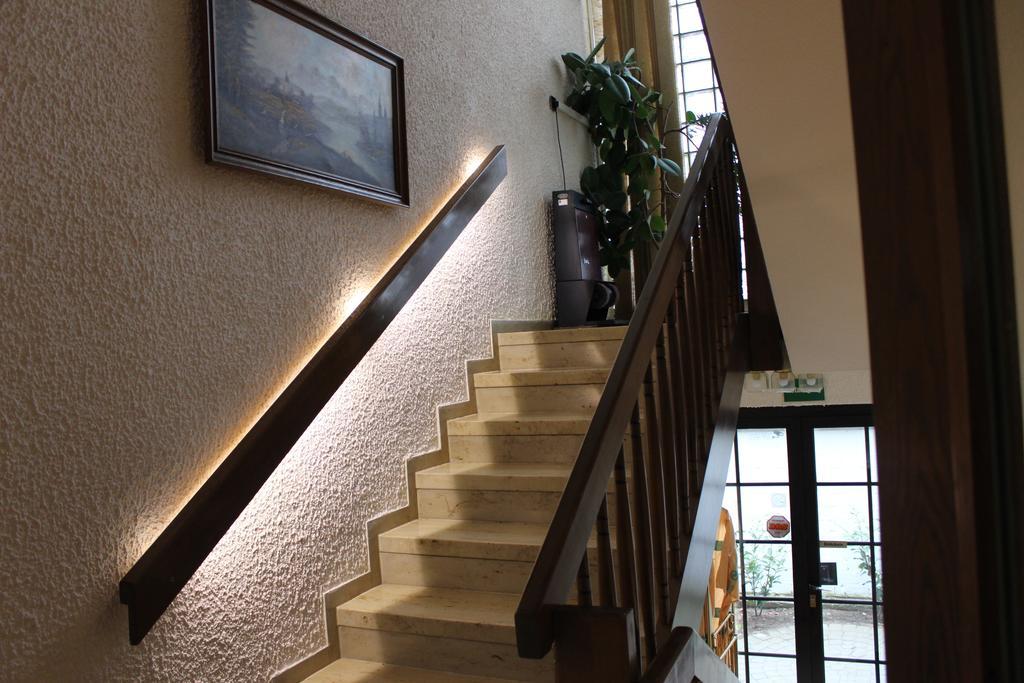 Airport-hotel Zum Taubengrund * Kelsterbach