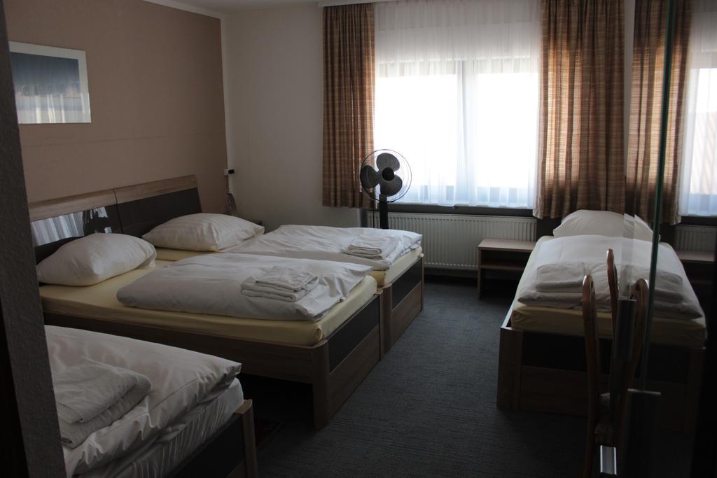 Airport-hotel Zum Taubengrund * Kelsterbach